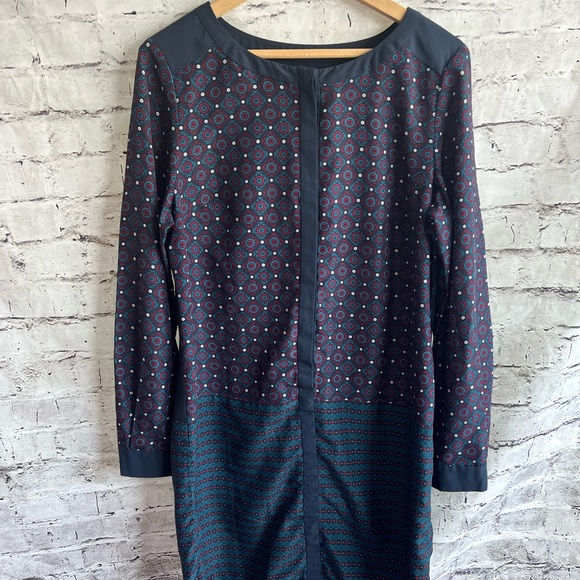 Size 10 Ann Taylor long blue sleeve button down dress - Picture 1 of 6